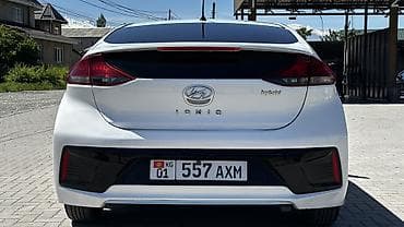 задний бампер спада: Hyundai Ioniq: 2016 г., 1.6 л, Автомат, Гибрид, Лифтбек — 5