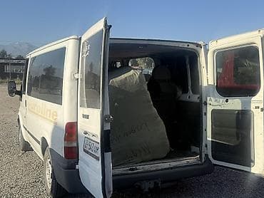 Ford Transit: 2003 г., 2 л, Механика, Дизель, Минивэн
