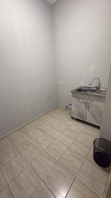 сдаю отдел: Аренда офисов, 20 м², В жилом комплексе, С отдельным сан узлом — 5