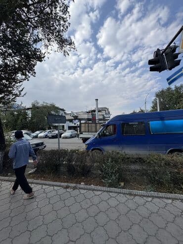 дом под бизнес первая линия: Чуй/ правда Сдается помещение под любой бизнес Площадь: 25м2 1 — 3