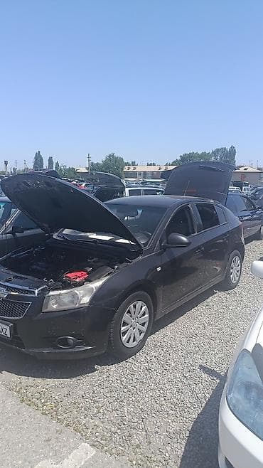 cruze: Chevrolet Cruze: 2012 г., 1.6 л, Автомат, Газ, Хэтчбэк — 9