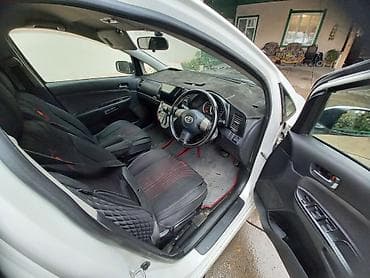 ford c max: Toyota WISH: 2003 г., 1.8 л, Автомат, Бензин, Минивэн — 8