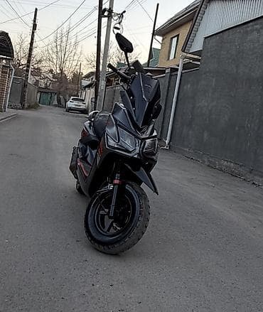 скутер електра: 150 куб. см, Бензин, Б/у — 2