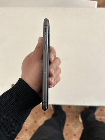 IPhone 11, Черный