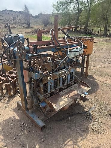 январь 5 1: Комплект оборудования для производства стеновых блоков: - Вибропресс — 3