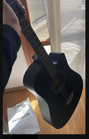 Музыкальные инструменты: Если сегодня заберёте за 4000 отдам Классическая шестиструнная — 1