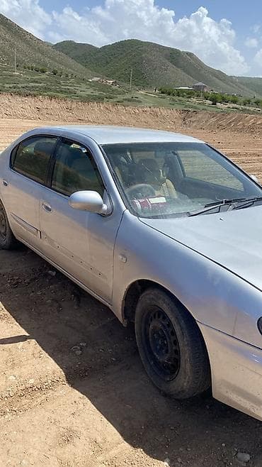 Nissan Cefiro: 1999 г., Седан — 3