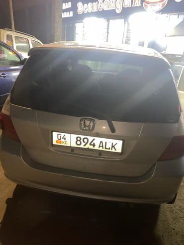 авто не нахаду: Honda Fit: 2003 г., 1.3 л, Вариатор, Бензин, Хэтчбэк — 4
