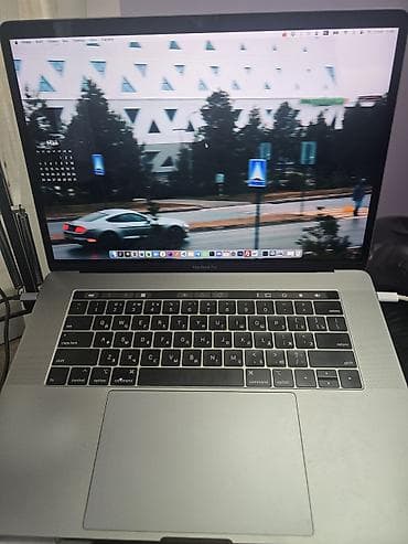 Ноутбуки и аксессуары: MacBook Pro 15" (2018) СРОЧНО - Дисплей Retina - Процессор — 1