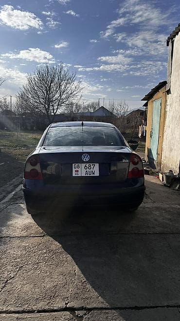 авто наклейка: Volkswagen Passat: 2003 г., 2 л, Ручные, Бензин, Седан — 4