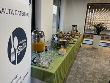 как заказать белого медведя на день рождения: Фуршет -кофе брейк -детские праздники -услуги кейтеринг -выездные — 4