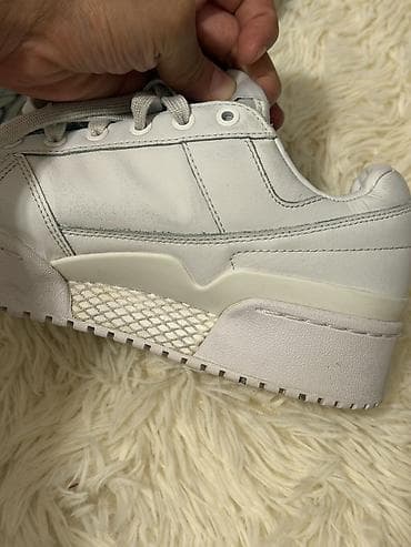 Личные вещи: Кроссовки Nike Air Max AP - Артикул/код модели: CU - Размер по бирке — 5