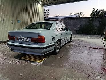 мото хонда: BMW 5 series: 1992 г., 2 л, Механика, Бензин, Седан — 5