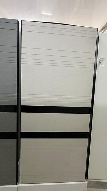 горка форма: Шкаф-купе с глянцевыми фасадами в современном стиле. - Двухдверная — 1