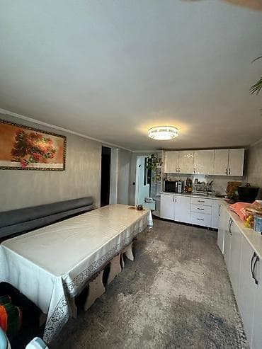 Дома: ПРОДАЁТСЯ ДОМ 📍 Район: Кожзавод, недалеко от рынка Дордой 🏡 Дом 2007 — 9