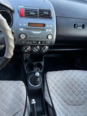джойс: Honda Jazz: 2004 г., 1.3 л, Механика, Бензин, Хэтчбэк — 7