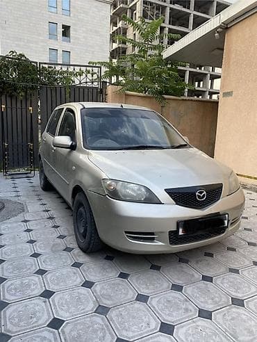 Mazda Demio: 2003 г., 1.5 л, Автомат, Бензин, Хэтчбэк