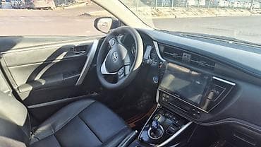 степ расрочка: Toyota Corolla: 2019 г., 1.8 л, Робот, Гибрид, Седан — 5