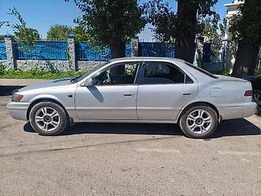 Продажа авто: Toyota Camry: 1998 г., 2.2 л, Автомат, Бензин, Седан — 7