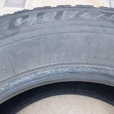 blizzak: Зимние шины Bridgestone Blizzak, размер 215/65 R16. - Посадочный — 1