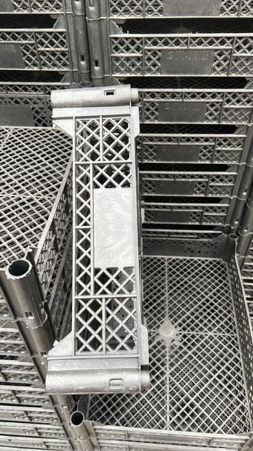 старый буфет: Пластиковый Ящик — 24