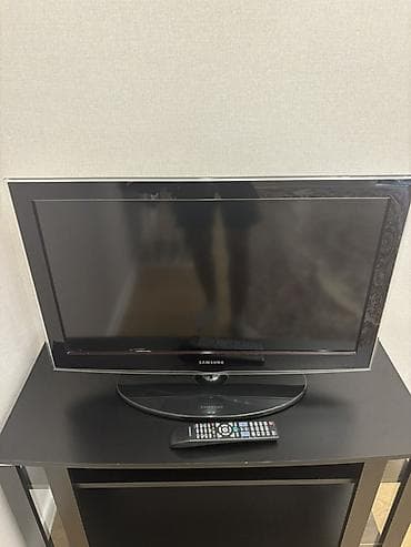 Телевизоры: Телевизор Samsung LE32D450 (32") с тумбой - Диагональ: 32" (81 см) — 2