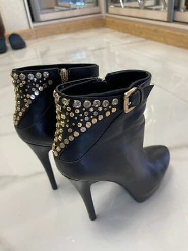 фирменная обувь из италии: Продаю шикарные ботильоны кожаные. Покупала в Basconi. Размер 39 . В — 2