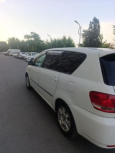 4: Toyota Ipsum: 2002 г., 2.4 л, Автомат, Бензин, Минивэн — 5