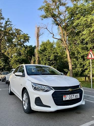ravon spark: Chevrolet Onix: 2021 г., 1 л, Автомат, Бензин, Седан — 1