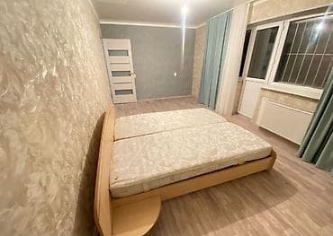 локал: 1 комната, С мебелью частично — 1