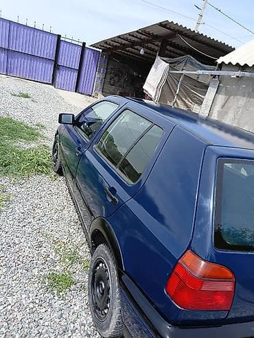 Volkswagen: Volkswagen Golf: 1996 г., 1.8 л, Кол менен иштөөчү, Бензин, Хетчбек — 3