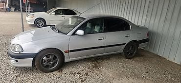 bcd com kg 2022: Toyota Avensis: 1999 г., 1.8 л, Механика, Бензин, Седан — 2