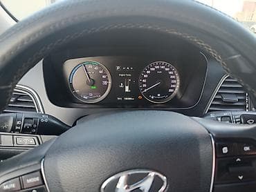 Hyundai Sonata: 2018 г., 2 л, Автомат, Гибрид, Седан