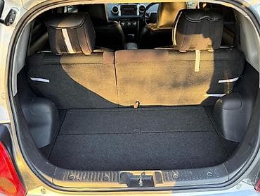 santa fe 2017: Toyota Ist: 2003 г., 1.3 л, Автомат, Бензин, Хэтчбэк — 8