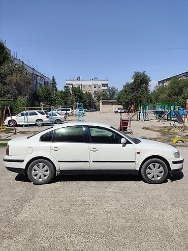 sequoia 2010: Volkswagen Passat: 1997 г., 1.6 л, Механика, Седан — 3