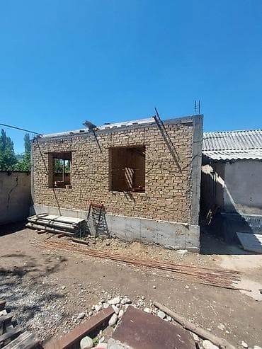 бизнес аппарат: Срочно срочно продаю участок под бизнес. Село Новопокровка, на участке — 7