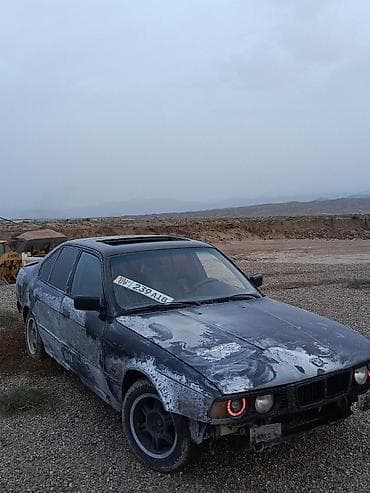 продаю е34: BMW 5 series: 1994 г., 2 л, Механика, Бензин, Седан — 6