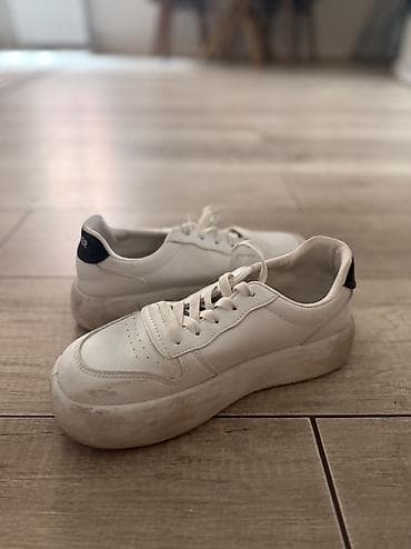 nike react: Продаю обувь все, что на фото по 400 сом можете даже за 300 — 3