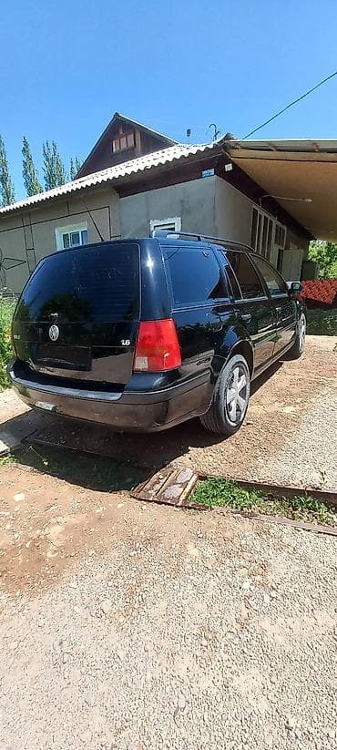 авто в такси: Volkswagen Golf Variant: 2000 г., 1.6 л, Механика, Бензин, Универсал — 7