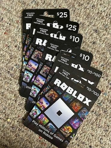 Подарочные карты Roblox - Номиналы на фото: $10, $25 и универсальные