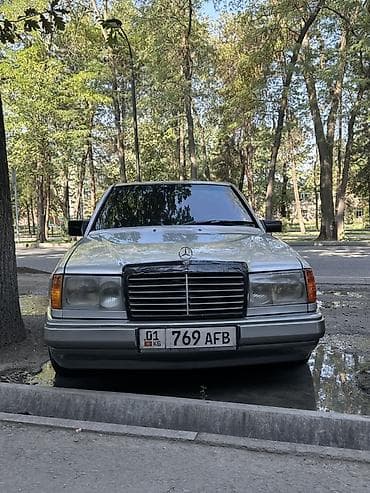 Mercedes-Benz W124: 1992 г., 2.3 л, Механика, Бензин, Седан at lalafo.kg Mercedes-Benz W124: 1992 г., 2.3 л, Механика, Бензин, Седан