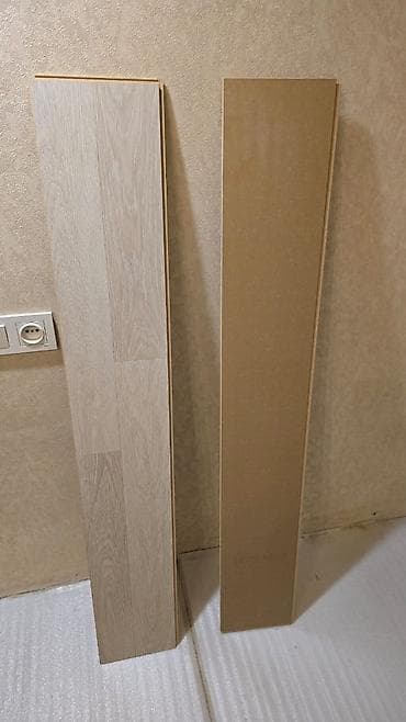 продаю зеркало для дома: Продаю Ламинат Б/У (состояние нового) цвет светлый дуб. (130кв.) - — 1