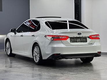 дженезис джи 70: Toyota Camry: 2018 г., 2.5 л, Вариатор, Гибрид, Седан — 7