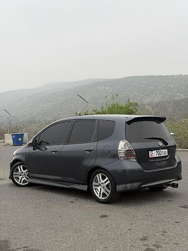 jak авто: Honda Fit: 2008 г., 1.3 л, Вариатор, Бензин, Хэтчбэк — 6