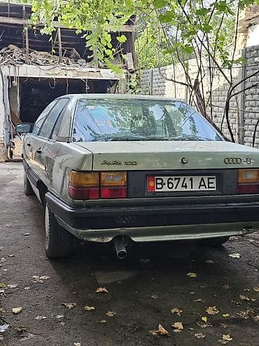 124 стиль: Audi 100: 1984 г., 1.8 л, Механика, Бензин, Седан — 9