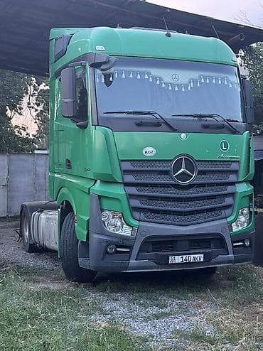 Тягач, Mercedes-Benz