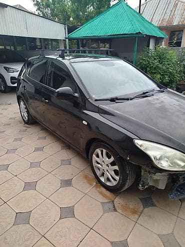 hyundai ix35: Hyundai i30: 2008 г., 1.6 л, Механика, Дизель, Хэтчбэк — 6