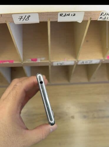 s pen: Sony Xperia 5 II, Б/у, 128 ГБ, цвет - Белый, 2 SIM — 4
