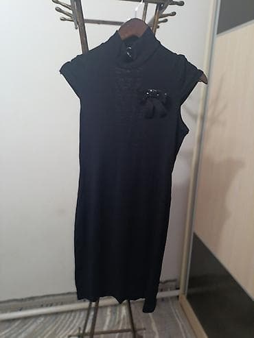 женские сапоги б у: Женская одежда — комплект отдельных вещей: 1) Платье LAGAZZETTA: - — 10