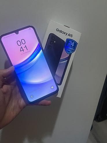 iphone dr: Samsung Galaxy A15, Б/у, 128 ГБ, цвет - Черный, 2 SIM — 1